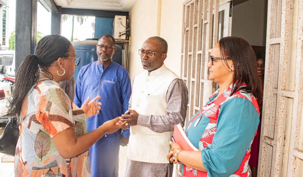 https://dgic.gabon-industrie.org/storage/visite_de_madame_le_secretaire_general_6M6EOF.jpg